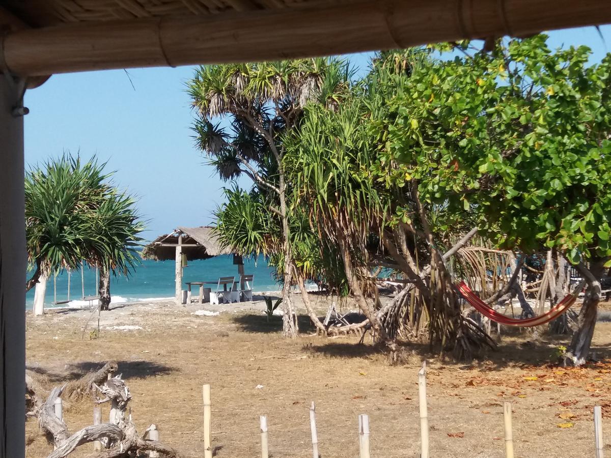 Wera Beach Kadumbul Екстериор снимка