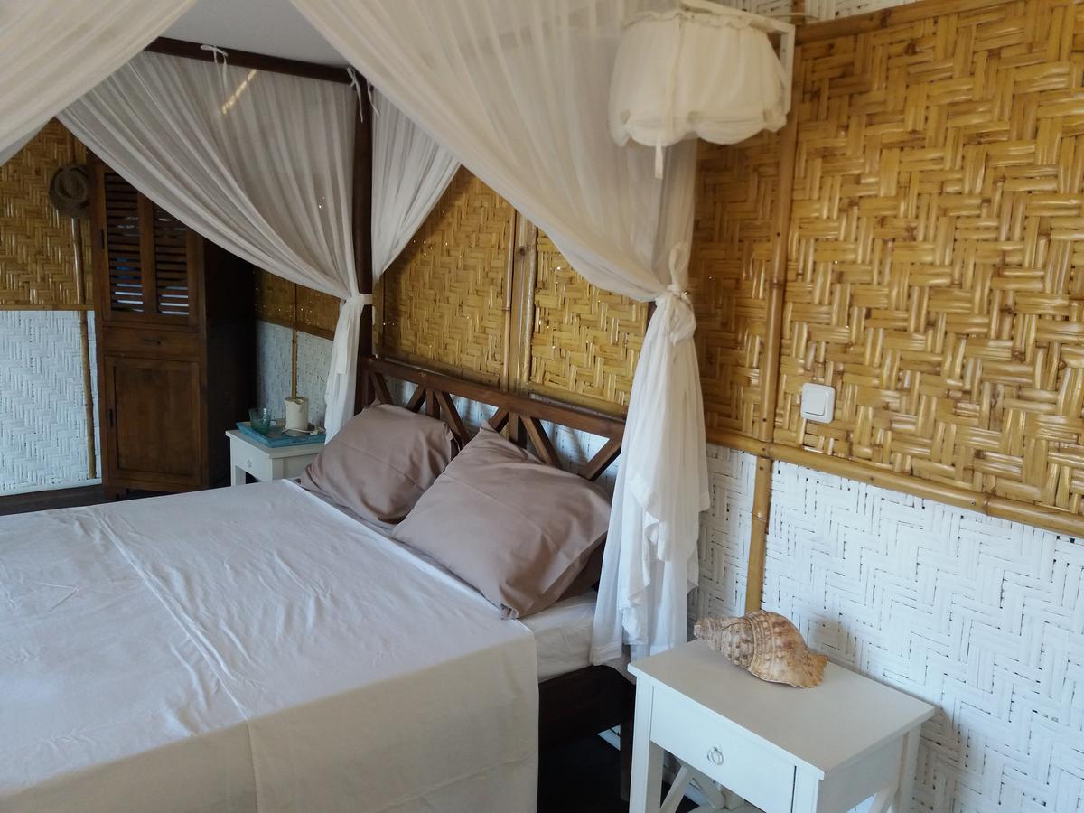 Wera Beach Kadumbul Екстериор снимка
