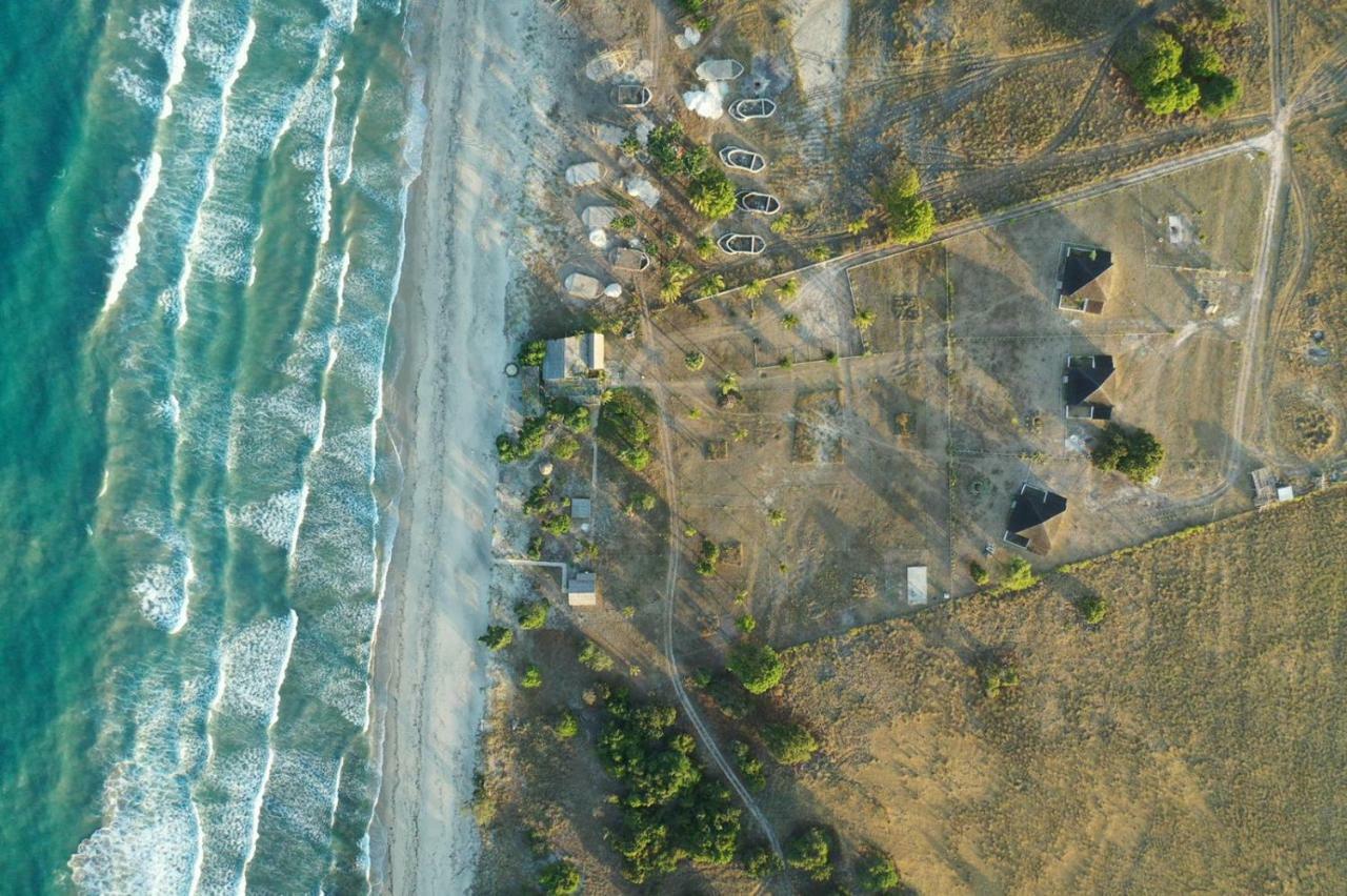 Wera Beach Kadumbul Екстериор снимка